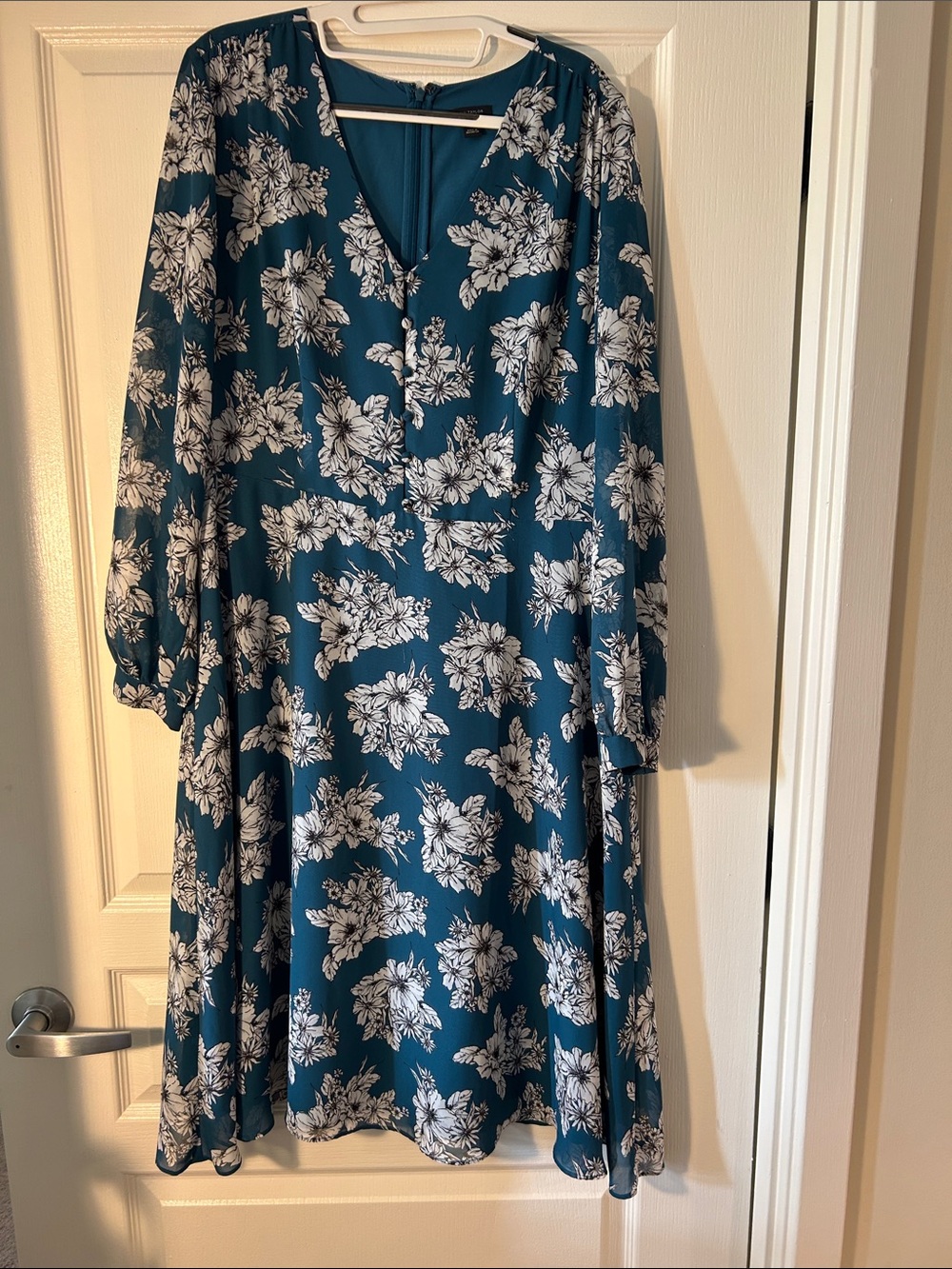 Ann Taylor Factory Teal Floral V-Neck Midi Dress